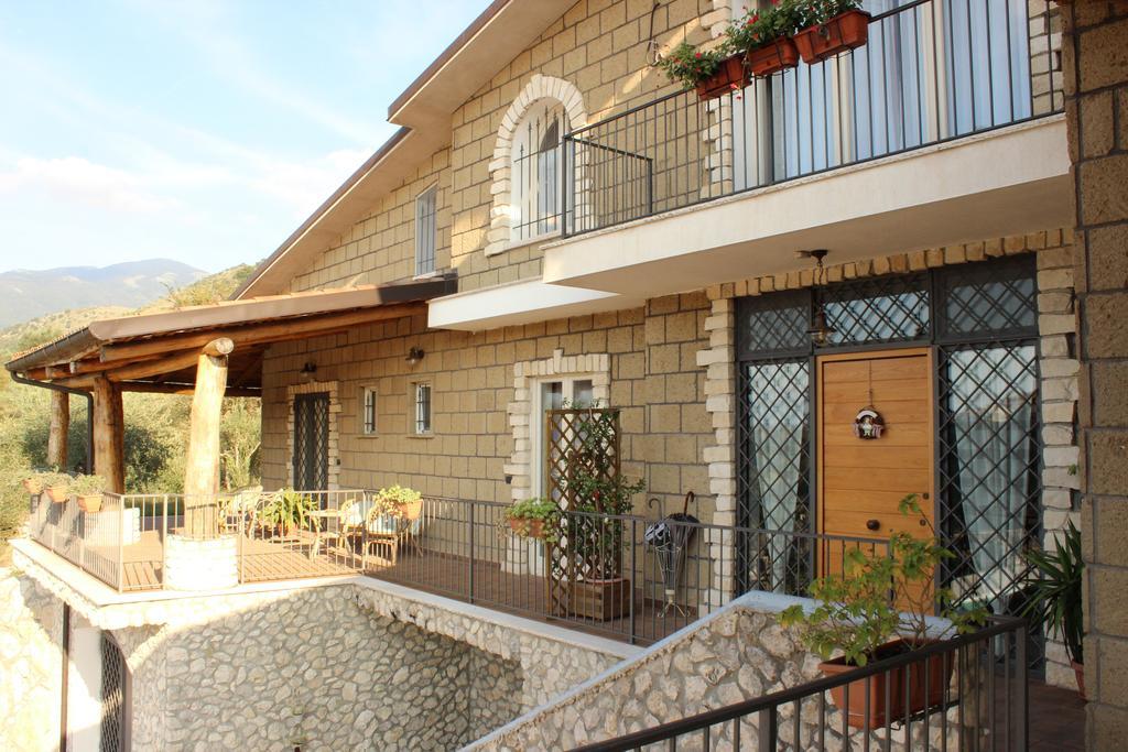 Le Rocce Bed & Breakfast SantʼAgata deʼ Goti